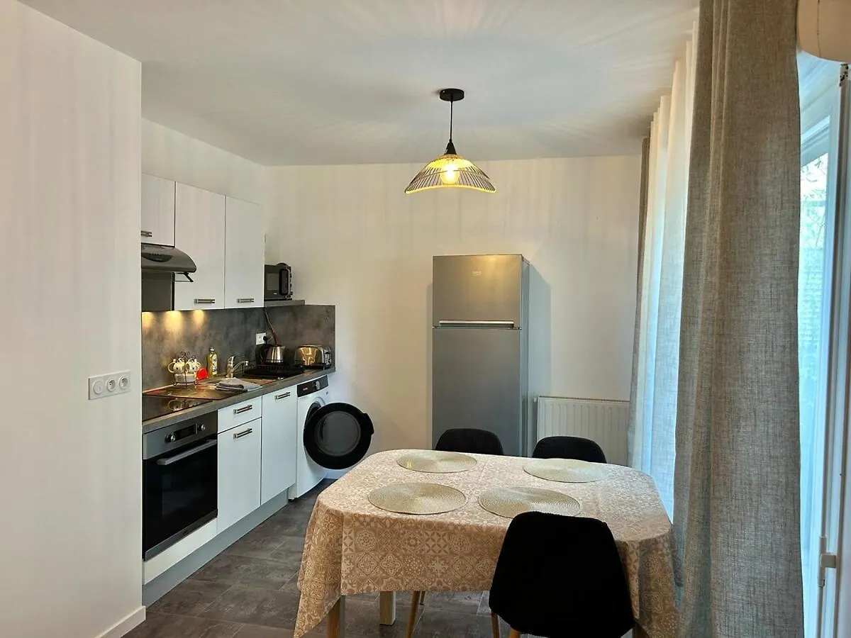 Apartment T2 Lanester -Centre 0*,